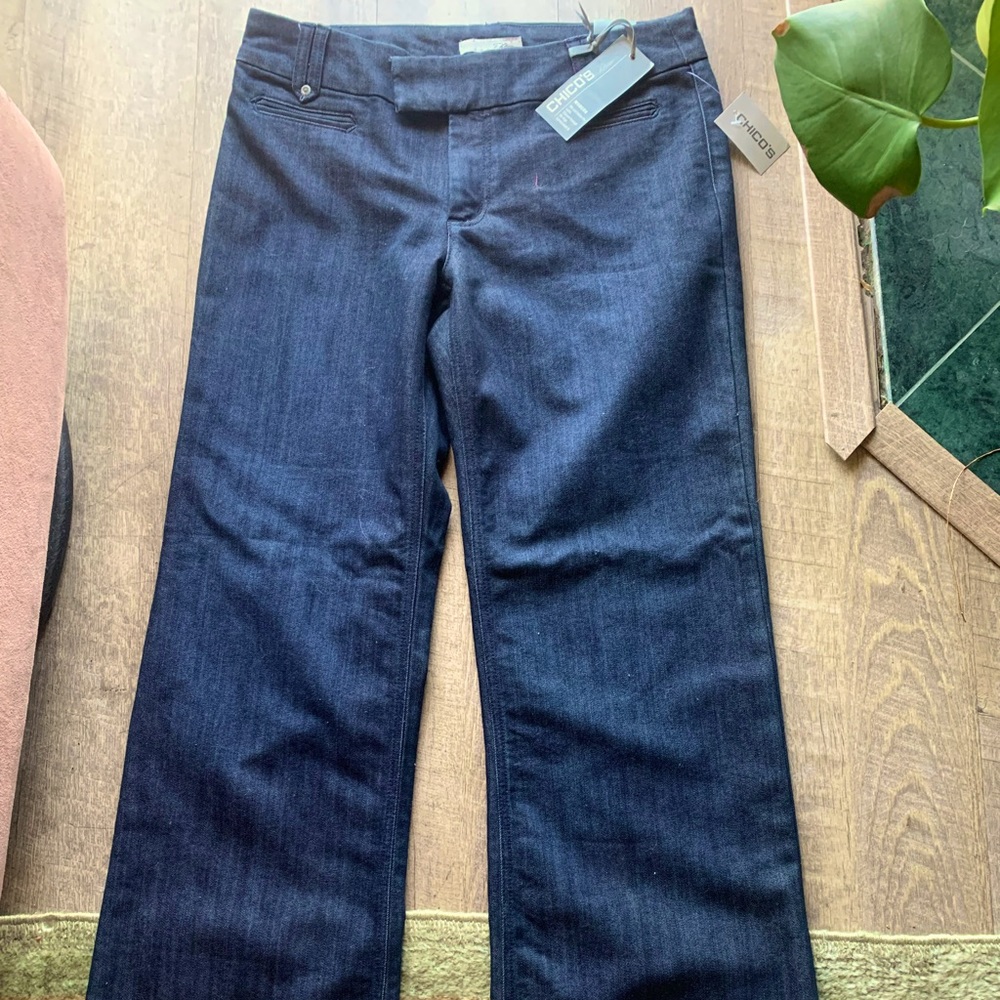 Chicos jeans. Sits just below waist, relaxed through the thigh. Confortable fit